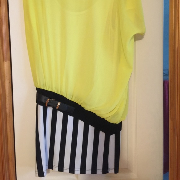 Top - Picture 2 of 2